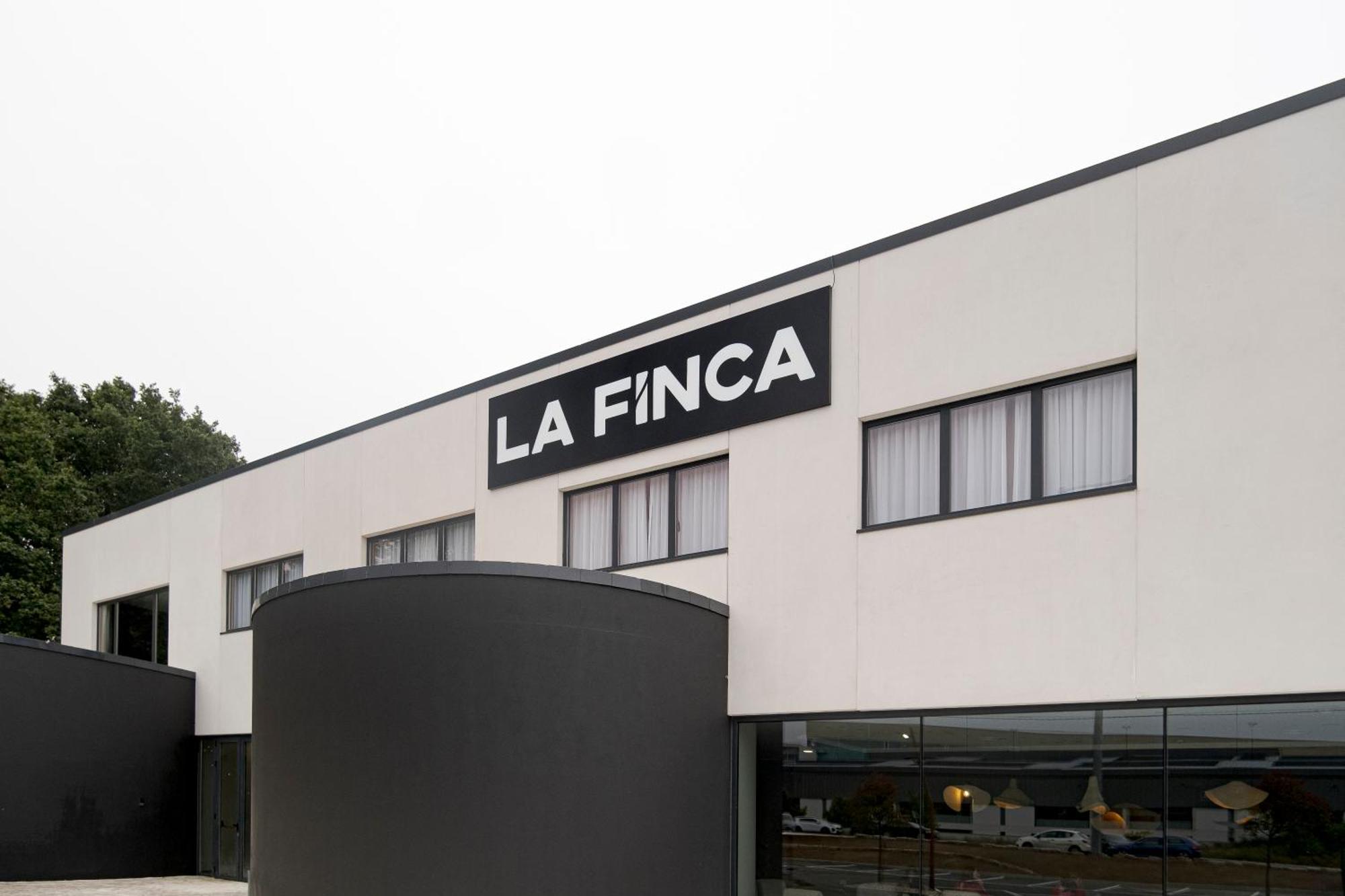 La Finca Lugo Luaran gambar